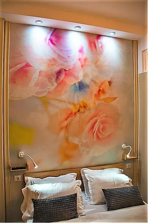 Kassandrou Suite Hot Tub-Jakuzzi - 2 Bedrooms - Big Balcony - Center Thessaloniki Apartment